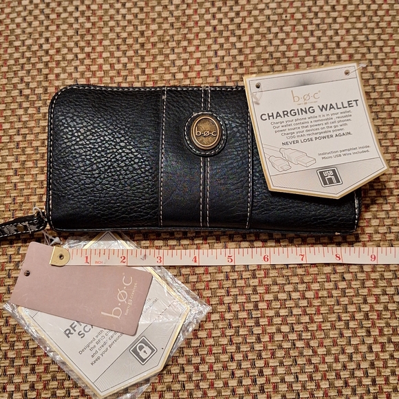 b.o.c Black Charging & RFID Wallet - Picture 14 of 15